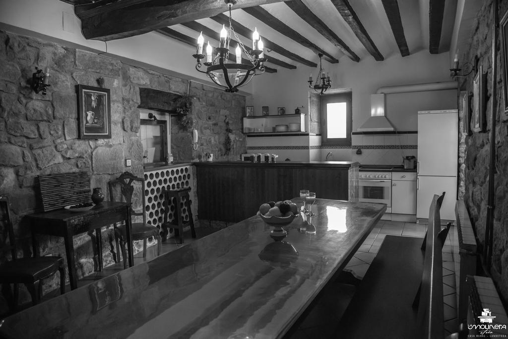 Casa Rural La Molinera Etxea Samaniego Exterior foto